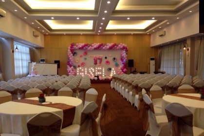 sweet-17th-party__o5VYA8.jpg