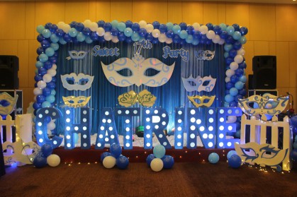 sweet-17th-party__uIJ4ed.jpg